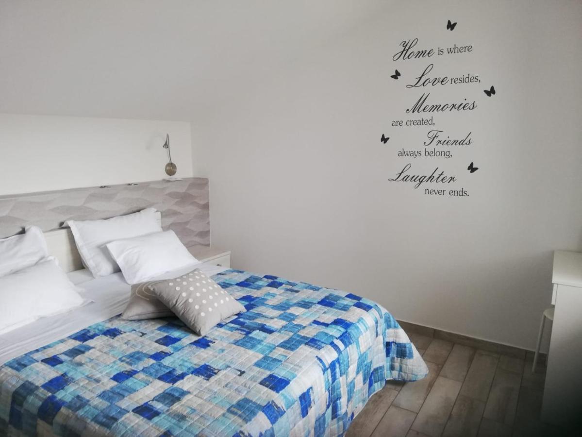 Apartment Villa Franci Pag Town Dış mekan fotoğraf