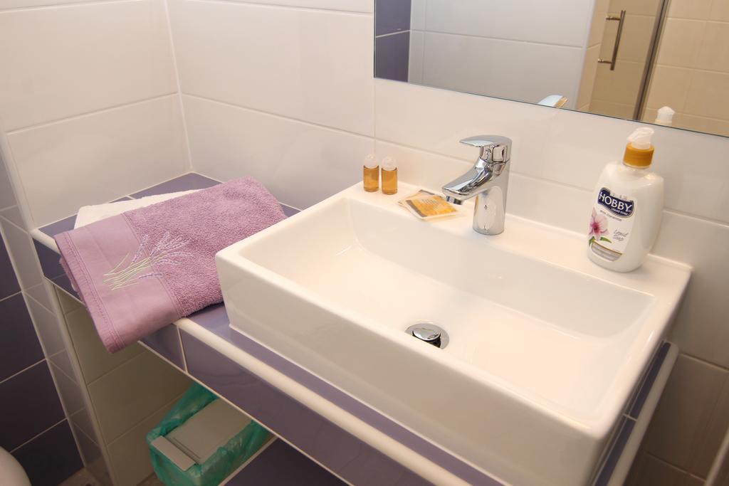 Apartment Villa Franci Pag Town Dış mekan fotoğraf