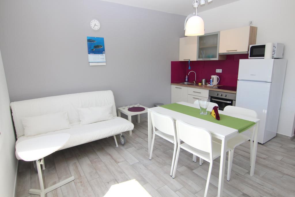 Apartment Villa Franci Pag Town Dış mekan fotoğraf