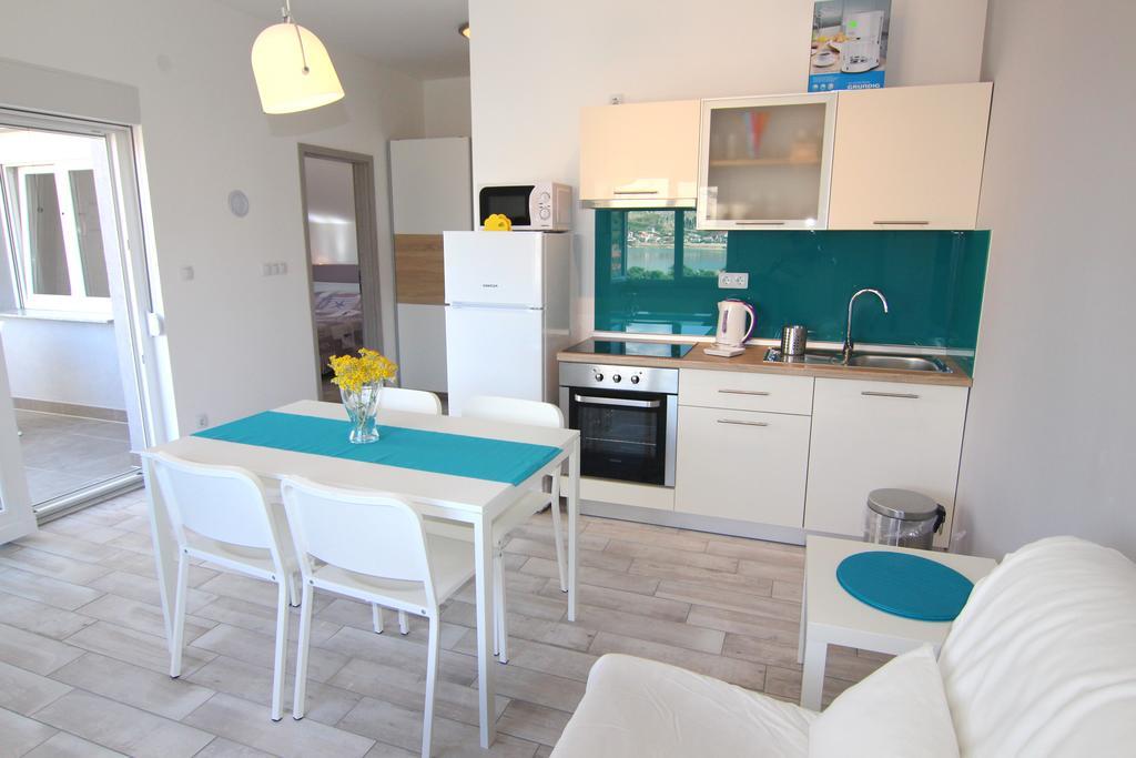 Apartment Villa Franci Pag Town Oda fotoğraf