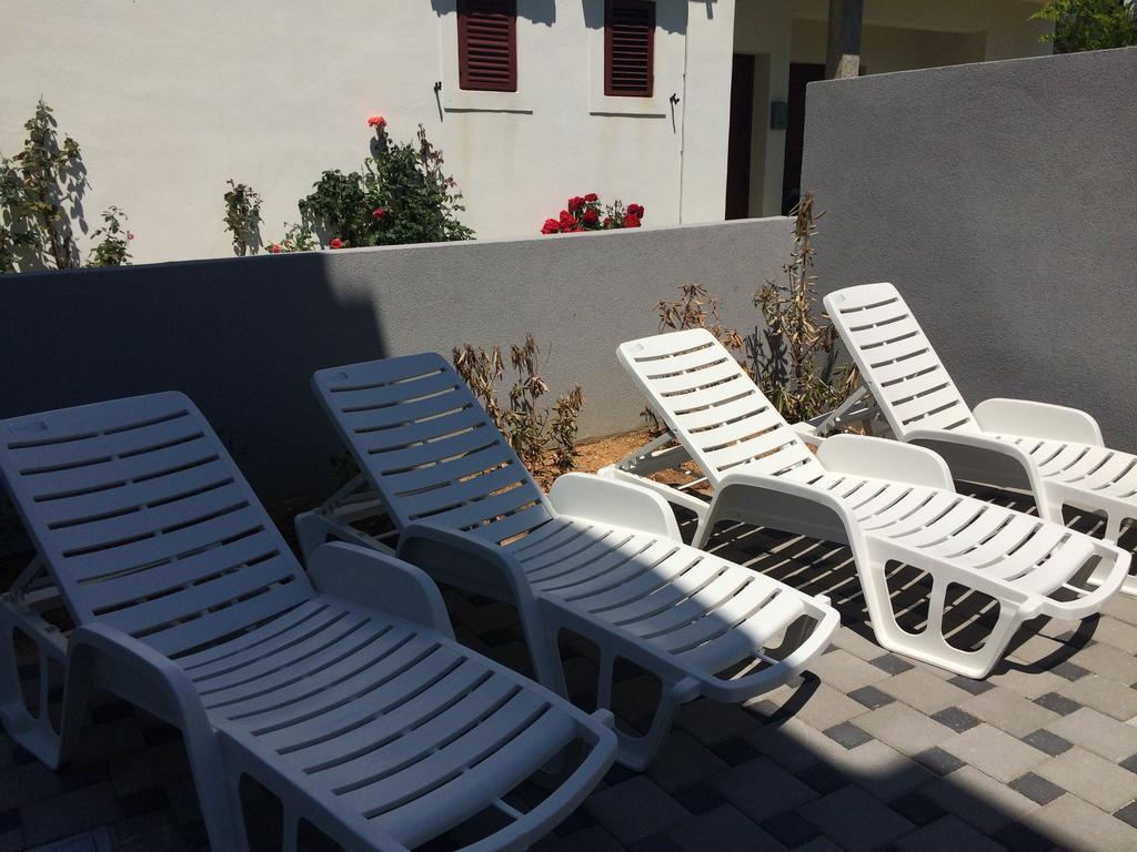 Apartment Villa Franci Pag Town Dış mekan fotoğraf