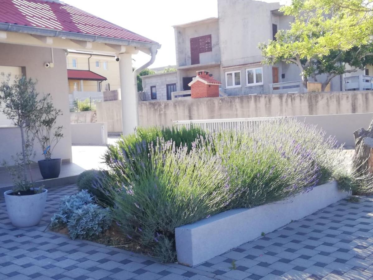 Apartment Villa Franci Pag Town Dış mekan fotoğraf